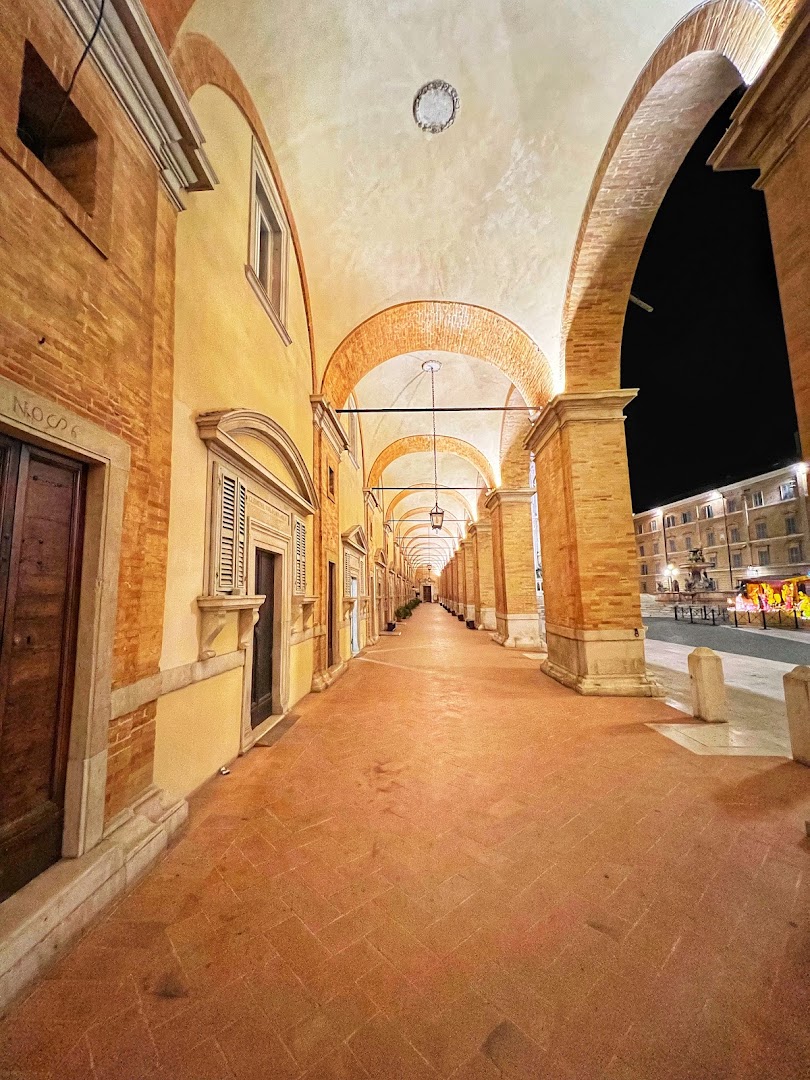 Piazza della Madonna