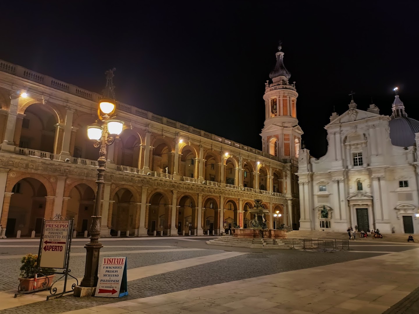 Piazza della Madonna