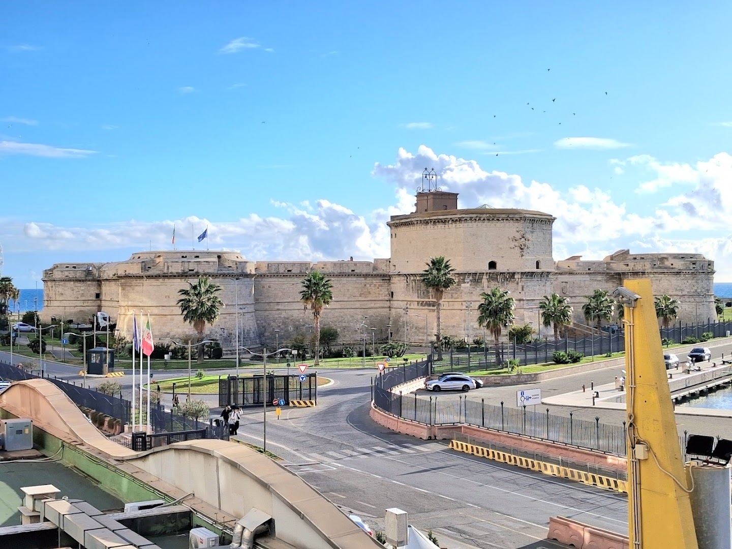 Piazza della Vita