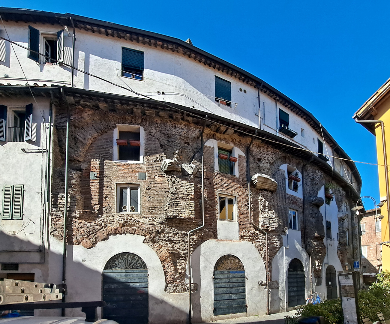 Piazza dell'Anfiteatro