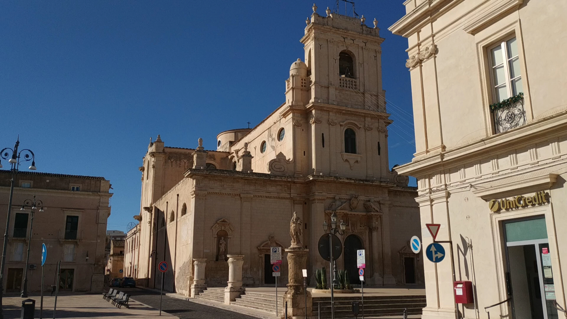 Piazza di Avola, Avola