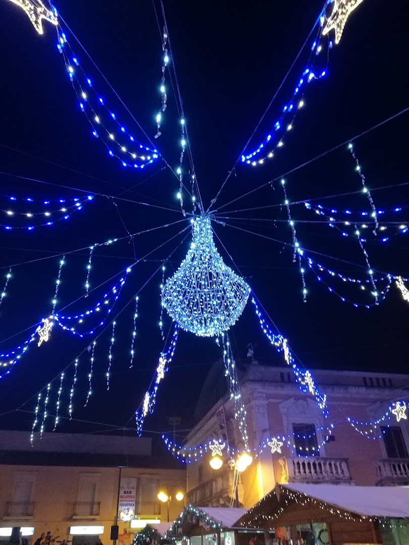Piazza Diaz