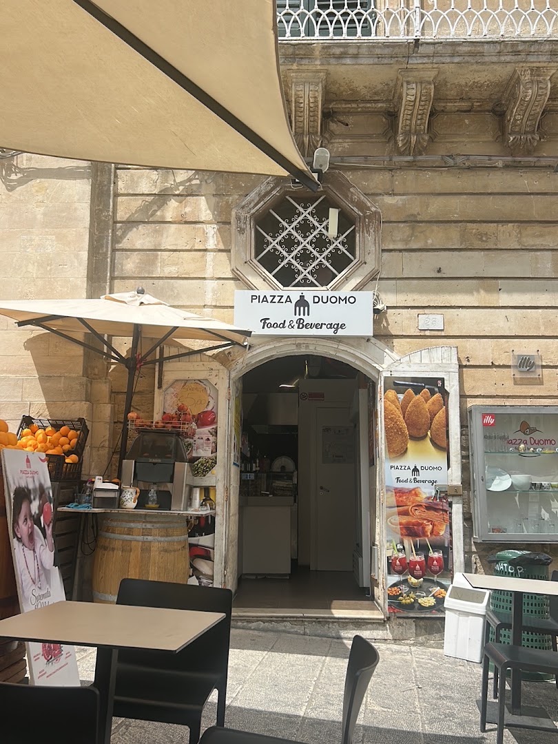 Piazza Duomo food & beverage