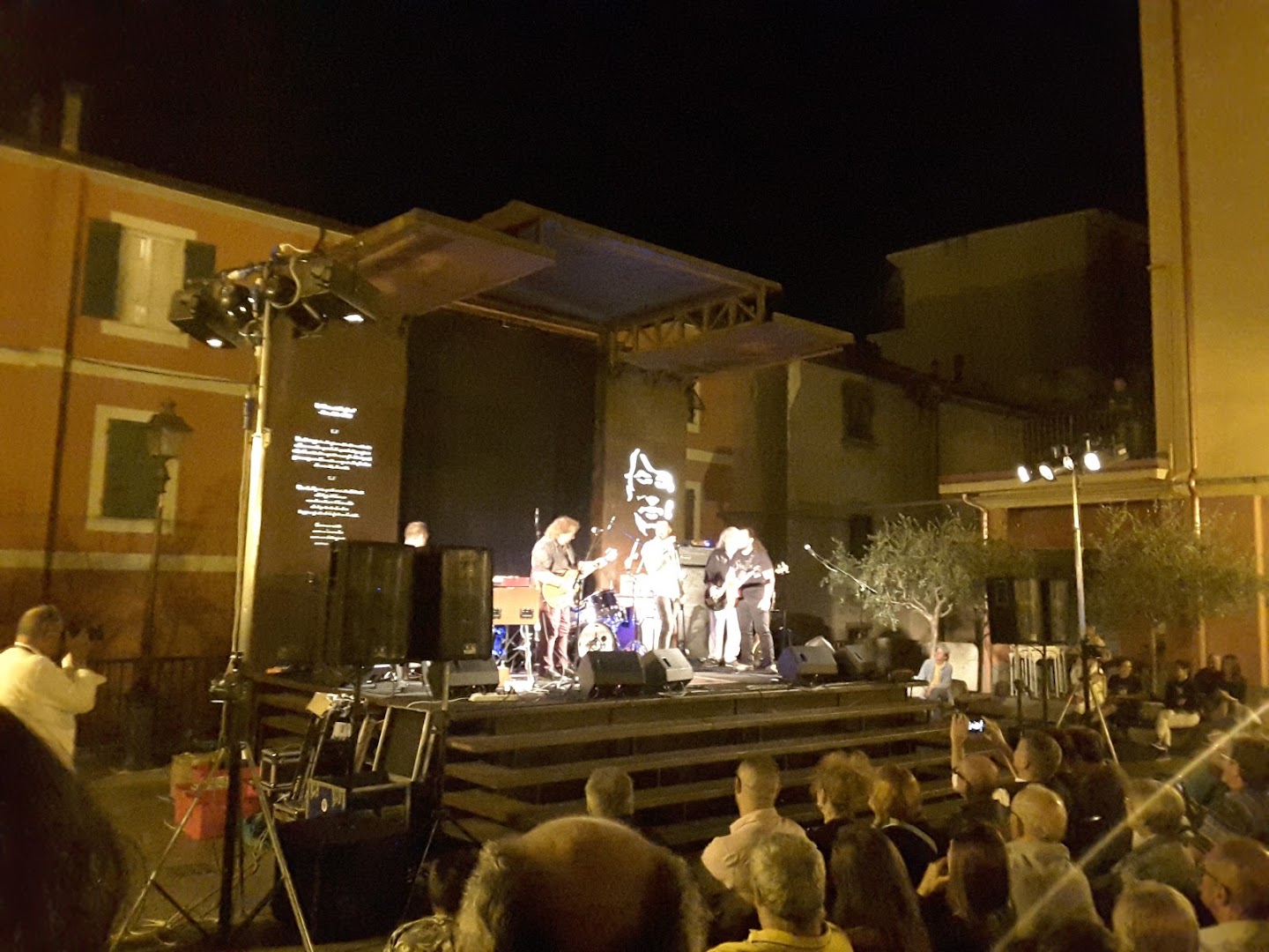 Piazza Fabrizio De André