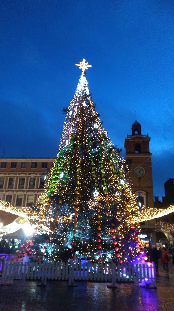 Piazza Savonarola