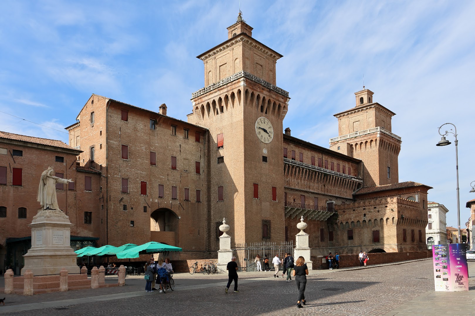 Piazza Savonarola