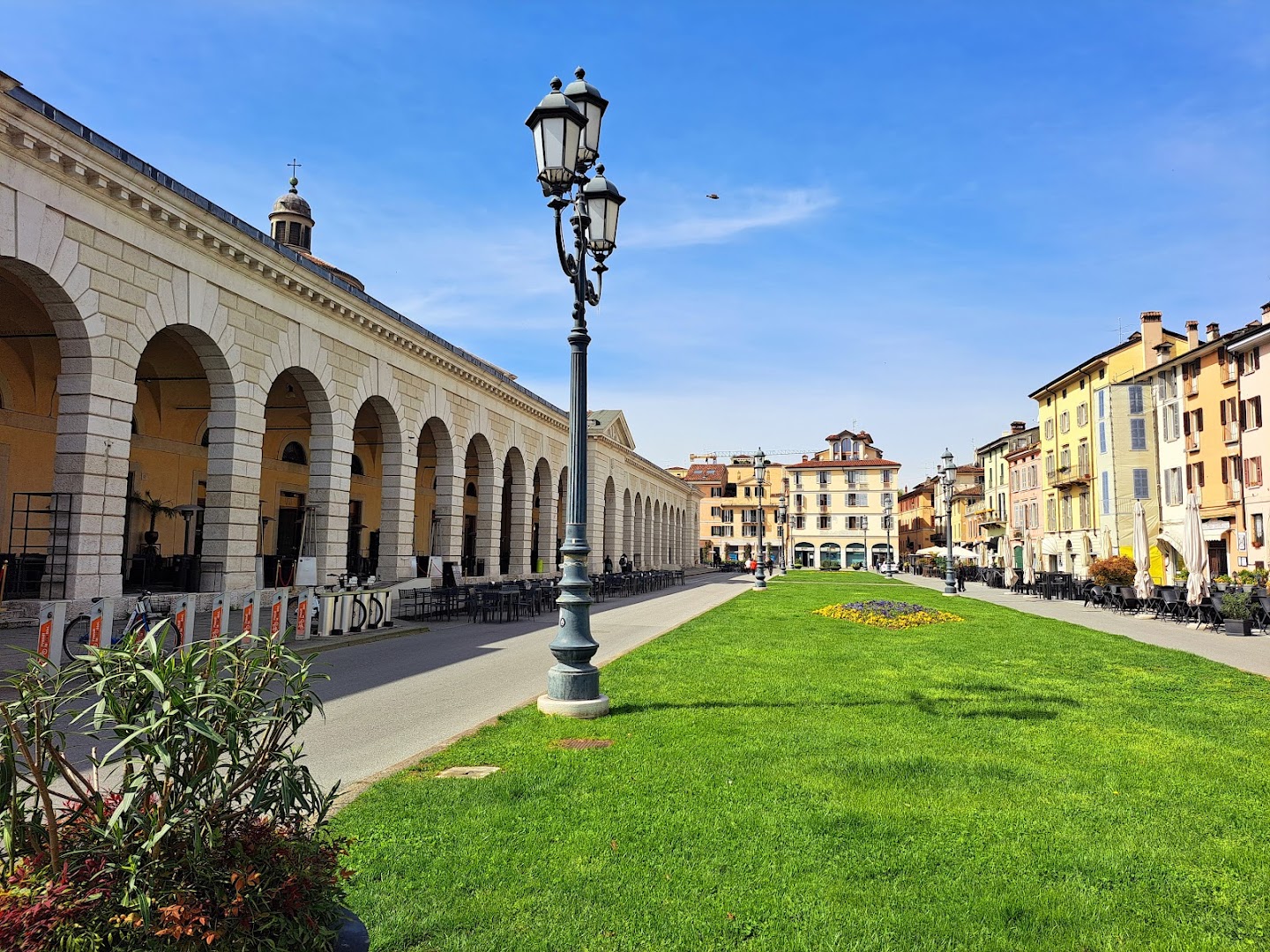 Piazzale Arnaldo