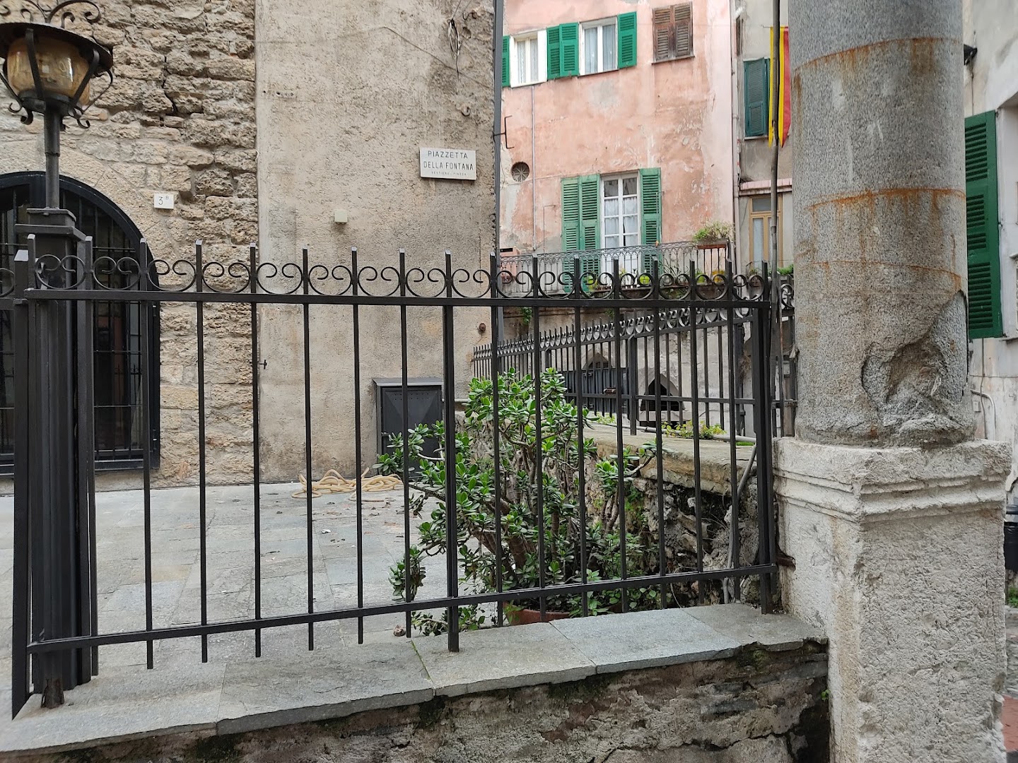 Piazzetta della Fontana