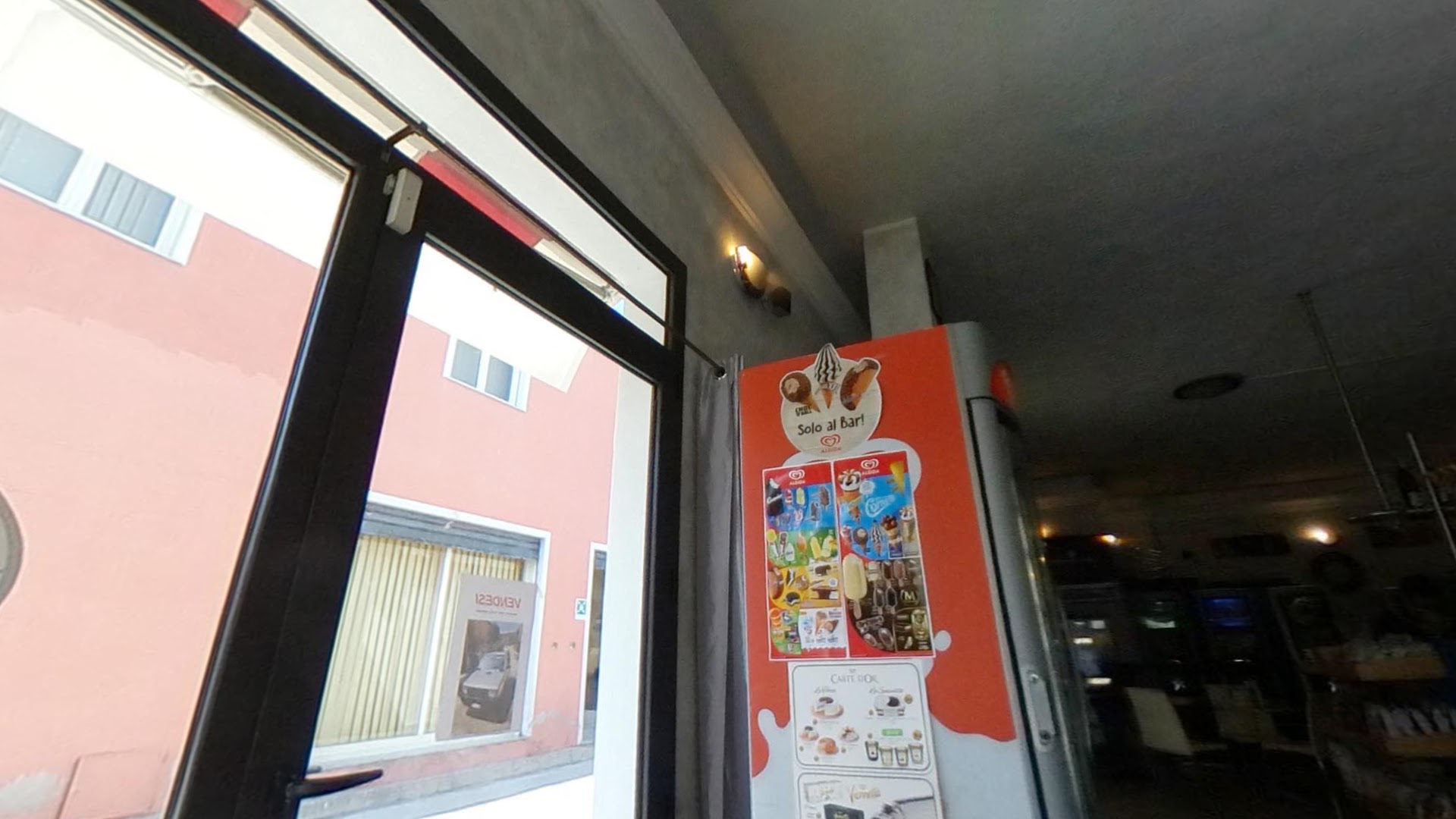 Piccadilly Bar