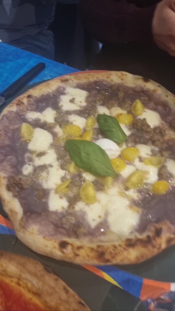 Piccola Ischia Pizzeria viale umbria 60, Milano