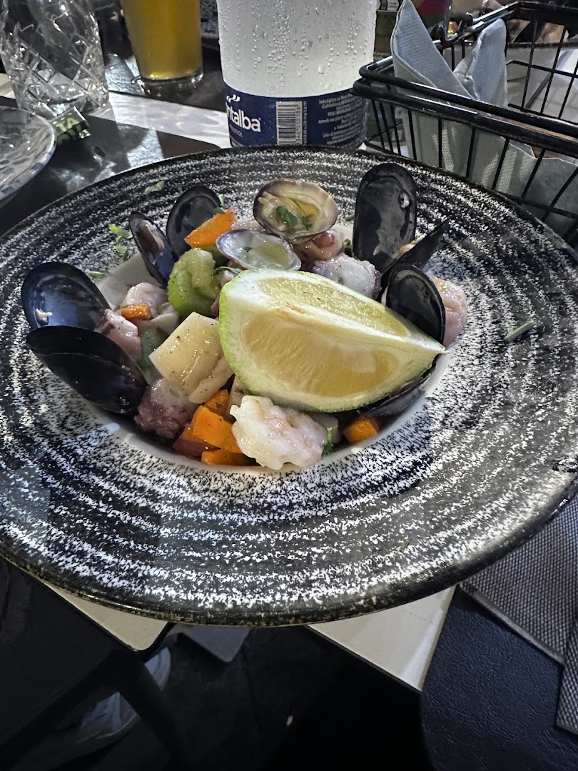 Pier Bar Restaurant