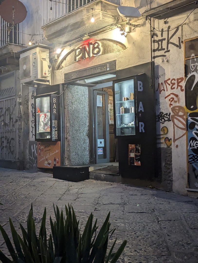PIN'8 A SANTA CHIARA LOUNGE BAR DRINK & FOOD LIVE MUSIC