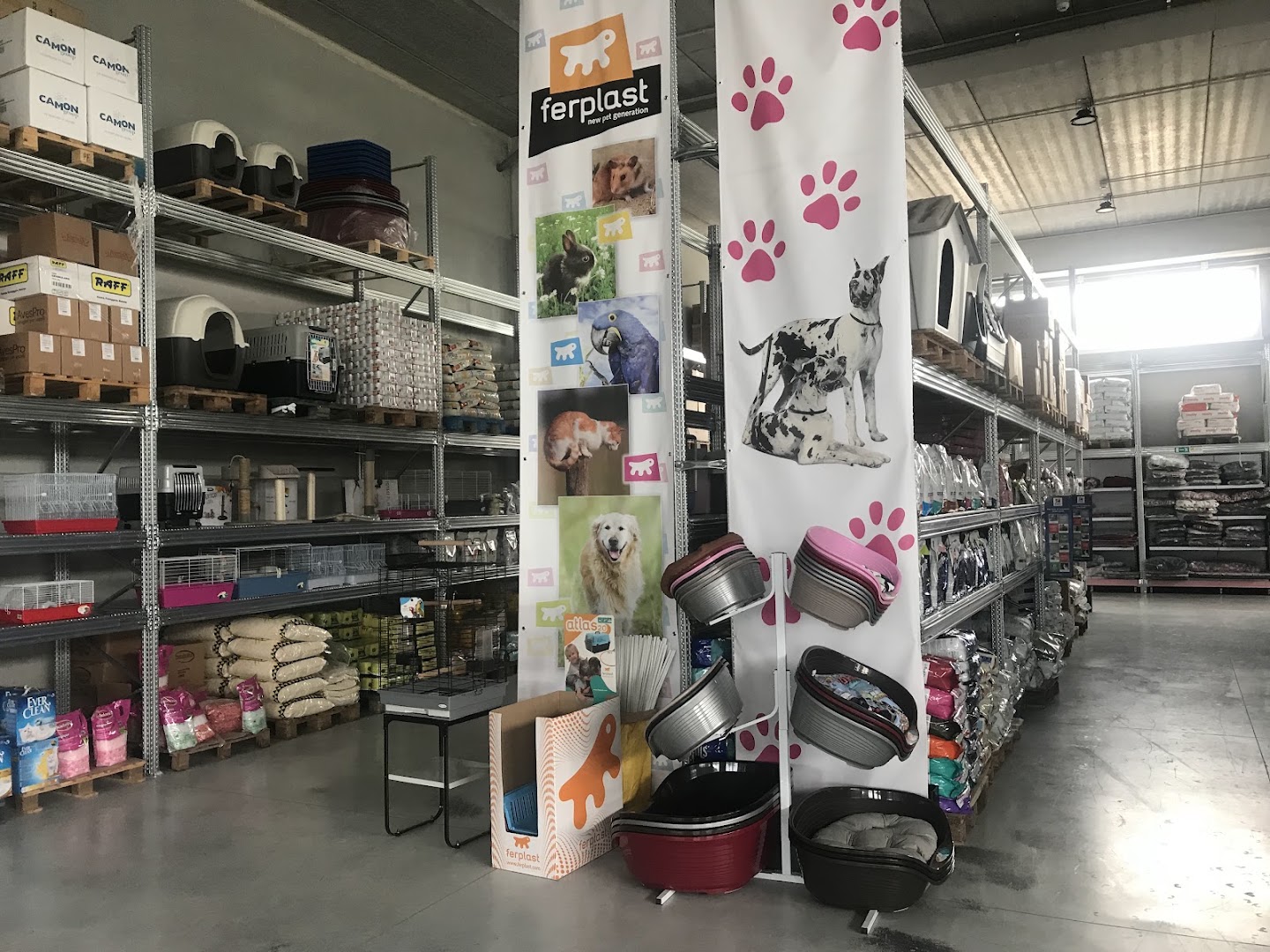 Pink House Pet Distribution, Monteroni di Lecce