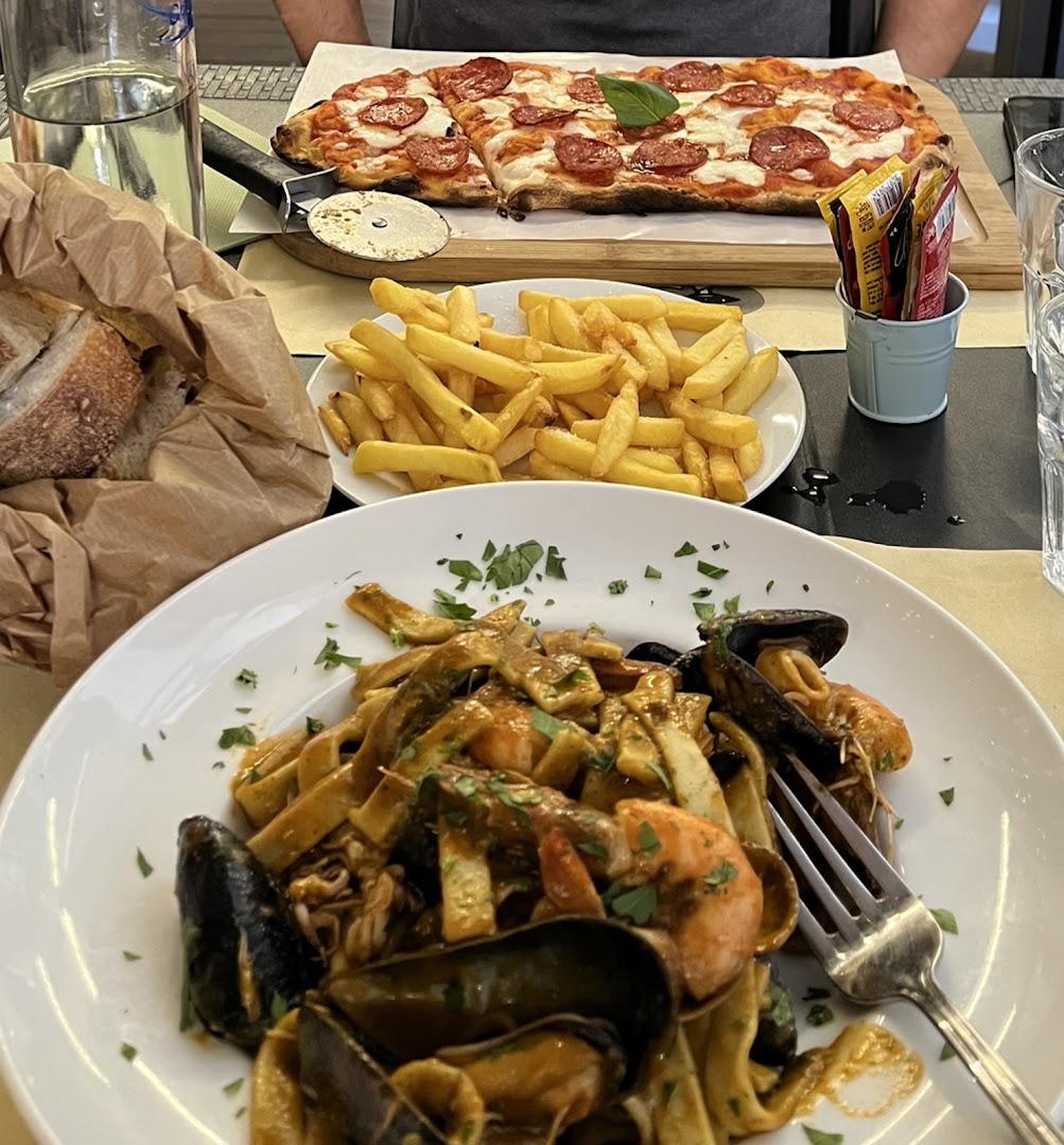 Pinseria Pizzeria Trattoria Bella Napoli