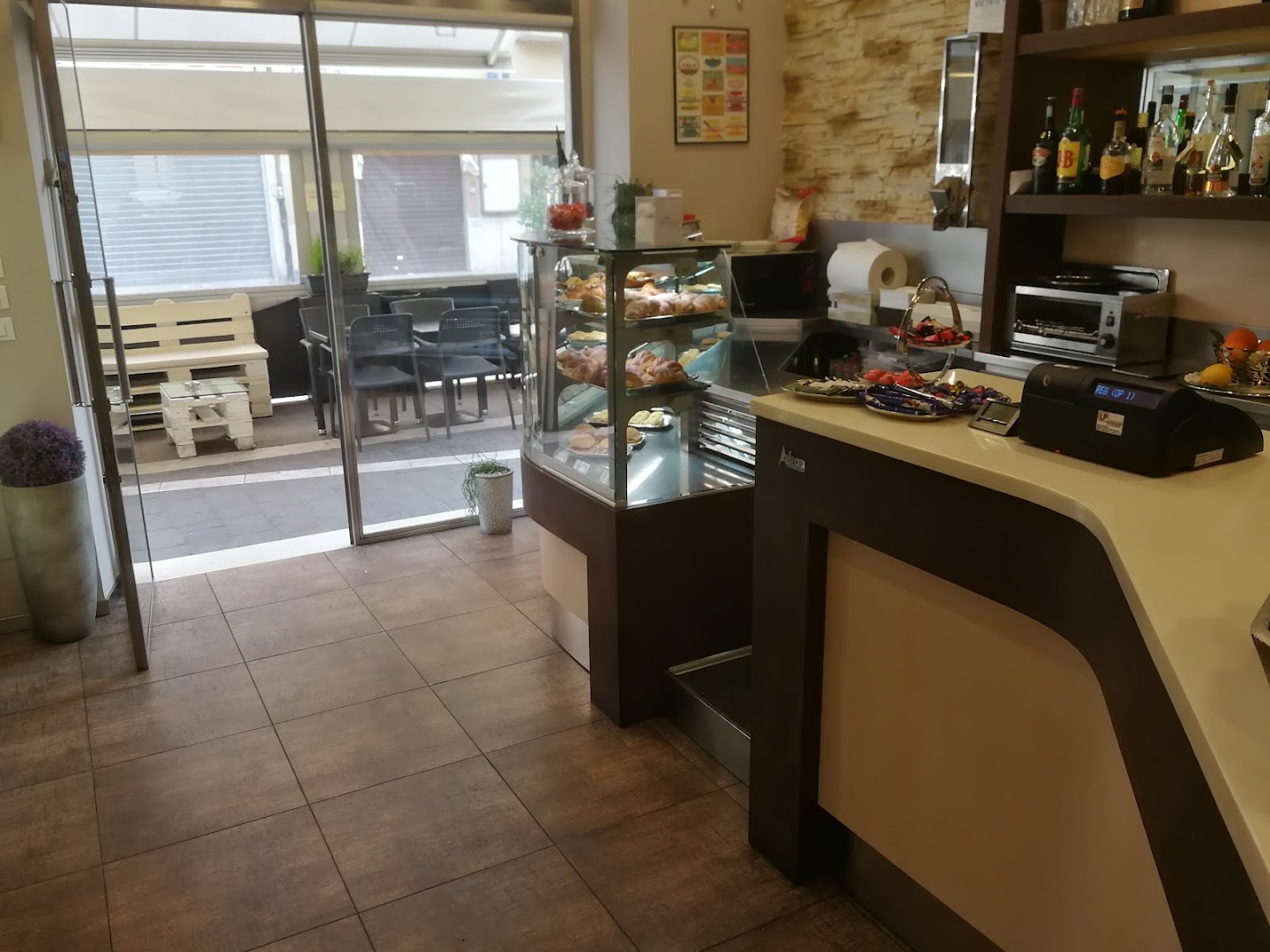 Pinu Bar