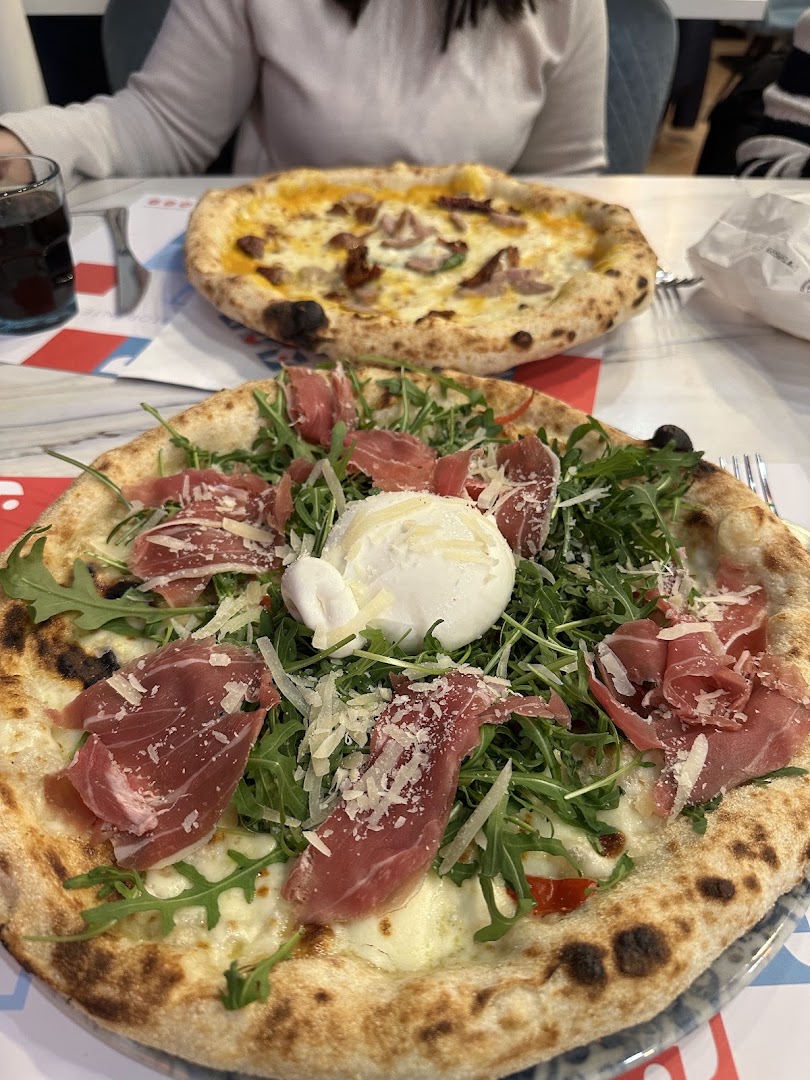 Pinucce’ pizzeria napoletana
