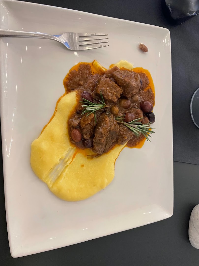 Pisa Carburanti Restaurant - Cascina