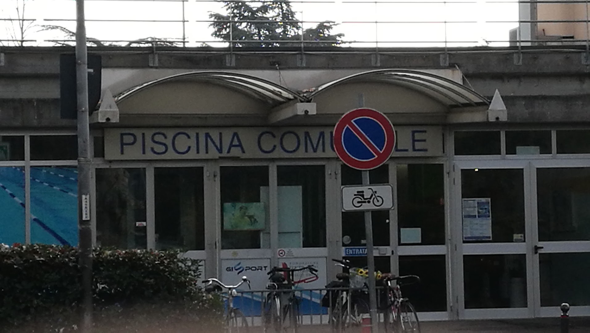 Piscina comunale Ferretti-Ferrari