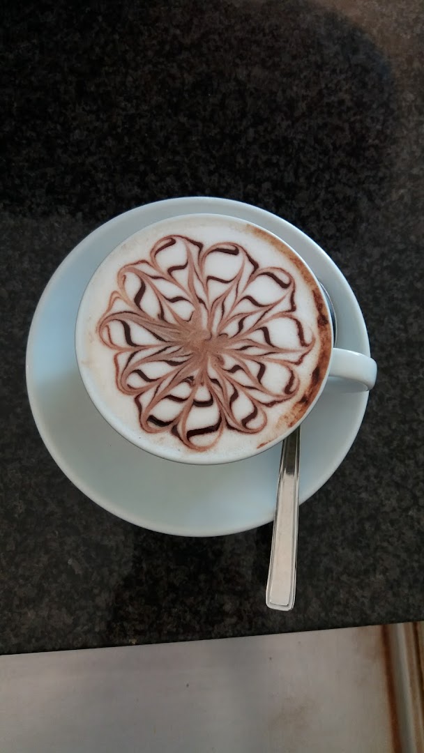 Pit Stop café Ploom store, Muggiò