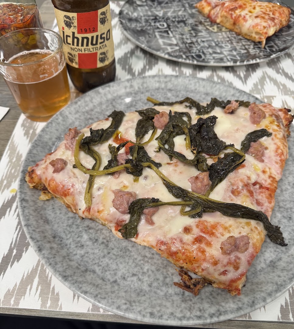 Pizza al trancio da Bea