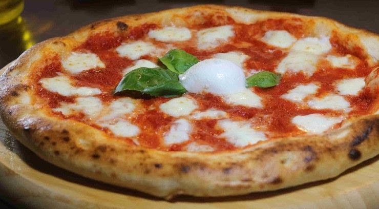 Pizza Al Volo Di Gioco Massimiliano