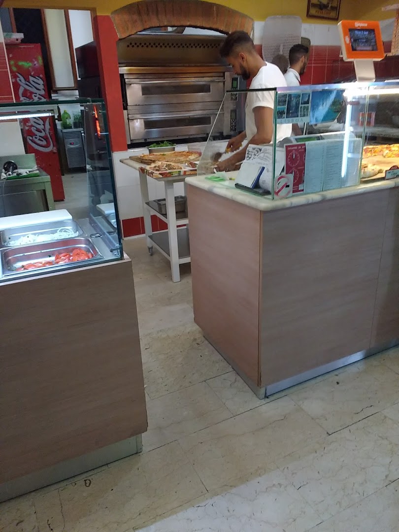 PIZZA & LOVE