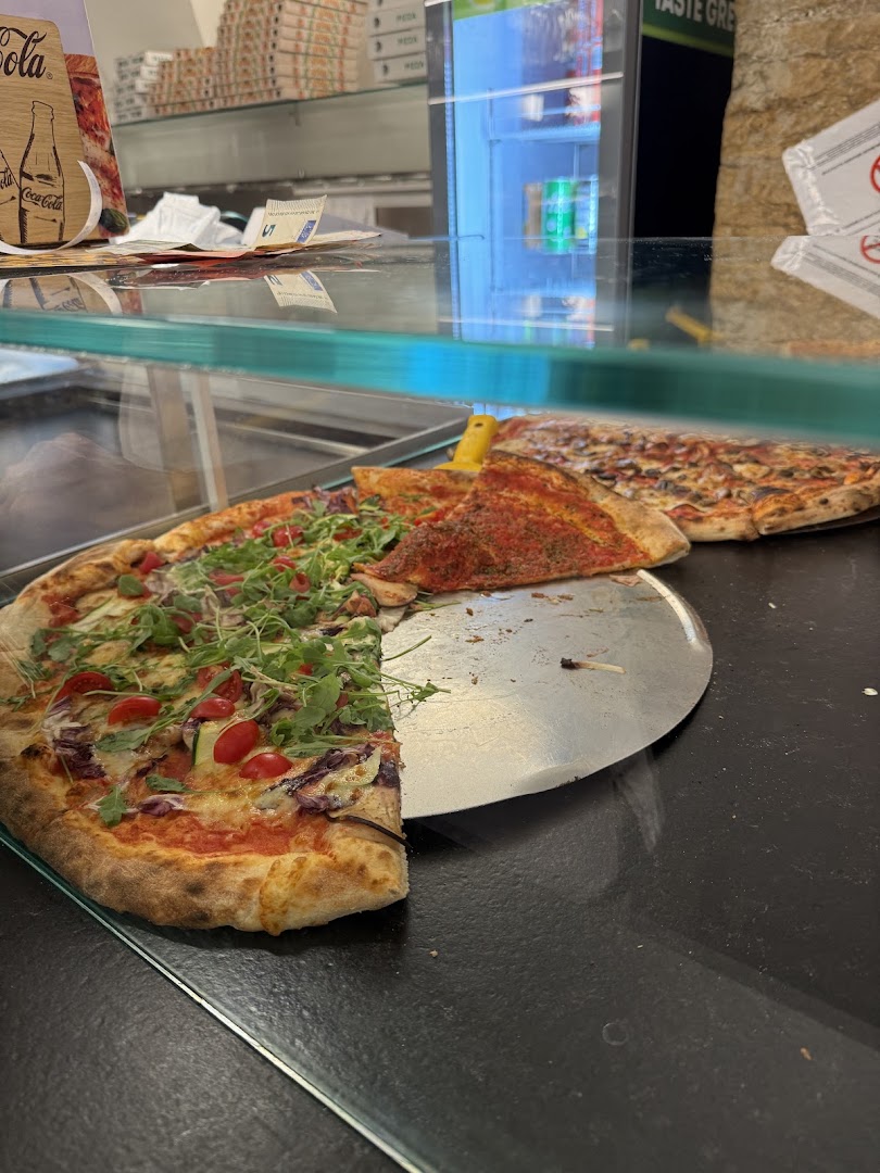 Pizza Cavour