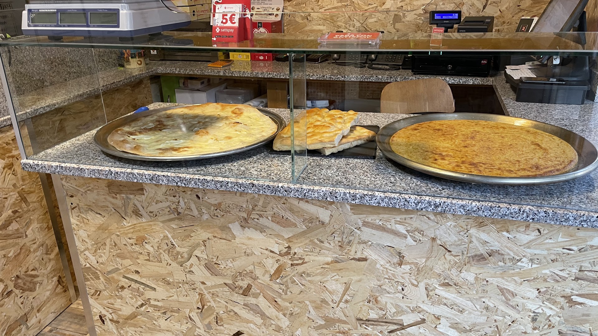 Pizza & Cor