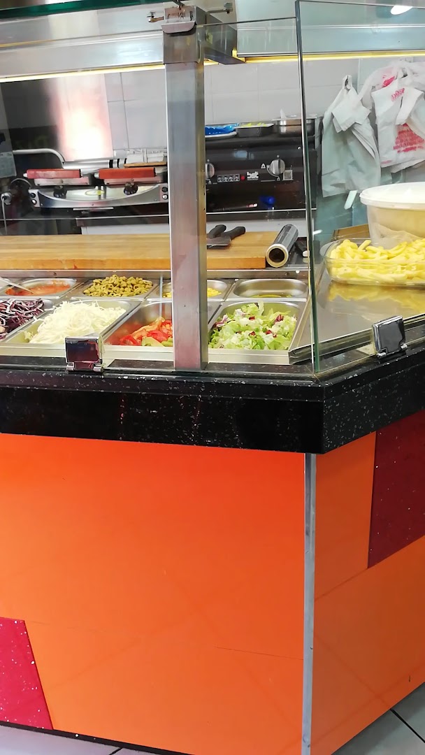 Pizza e kebab- Il paradiso, Roma
