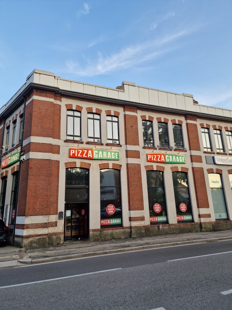 Pizza Garage
