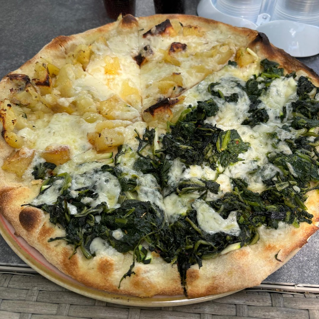 PIZZA IN PIAZZA ROMA 3