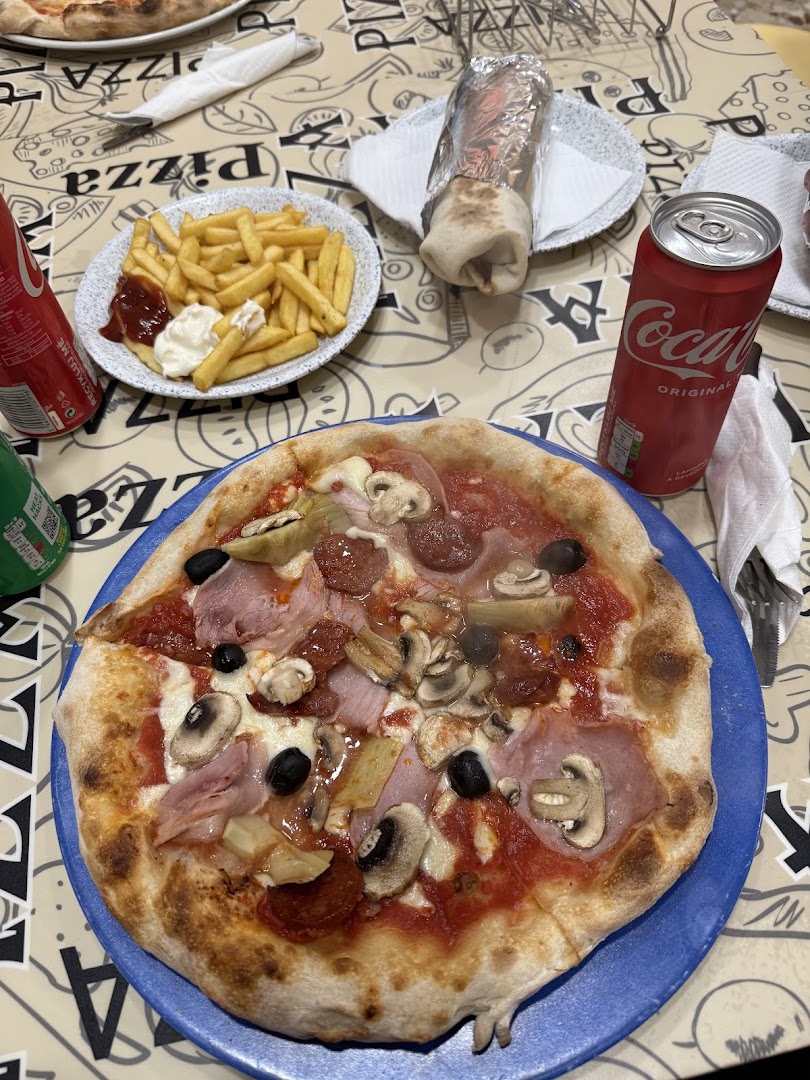 Pizza Kebab NUOVA SHARM di Mimmo ( Piscina ), Piscina