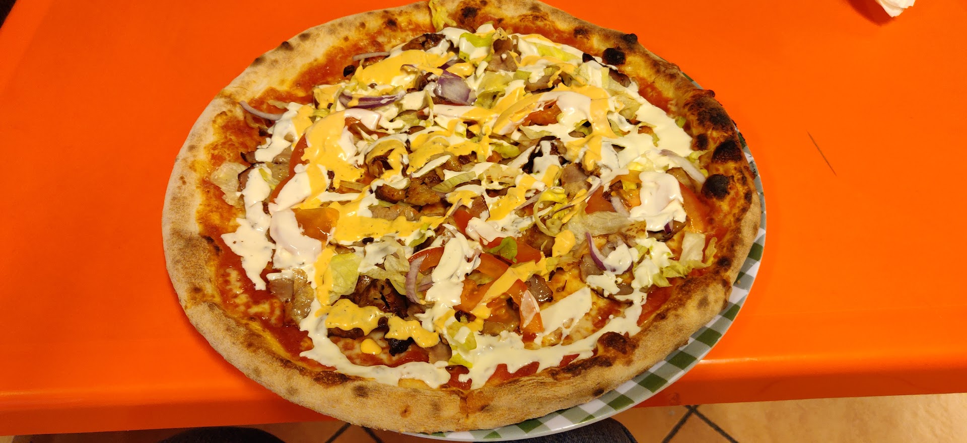 Pizza & kebap 23