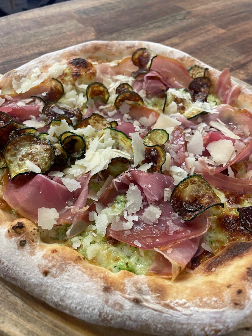 Pizza Lab Genzano | Forno Pizzeria Dolci