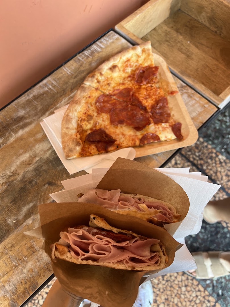 Pizza Leggera Gourmet, Bologna