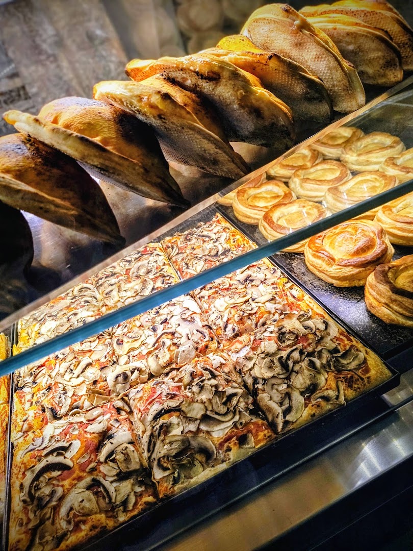 Pizza Mania • Rosticceria & Catering