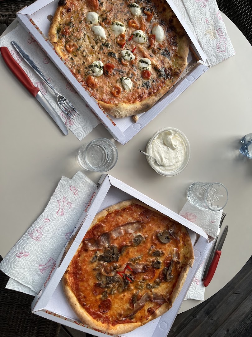 Pizza Mega