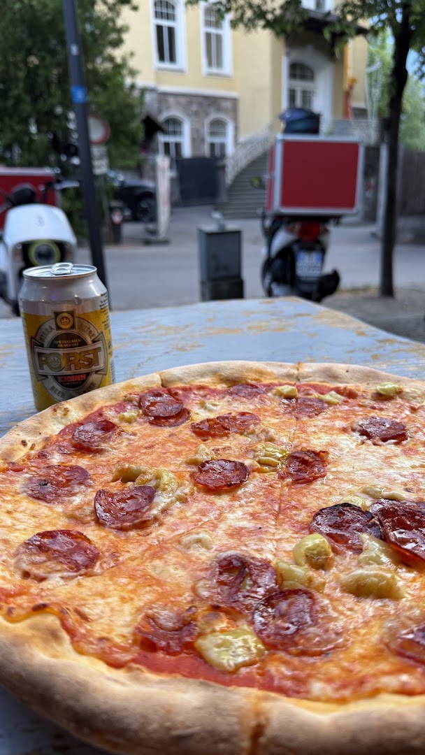 Pizza Mega