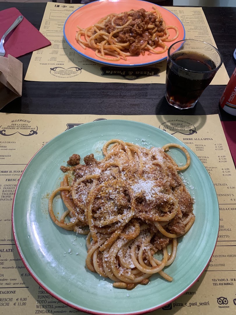 Pizza & Pasta, Ristorante e Pizzeria Genova.