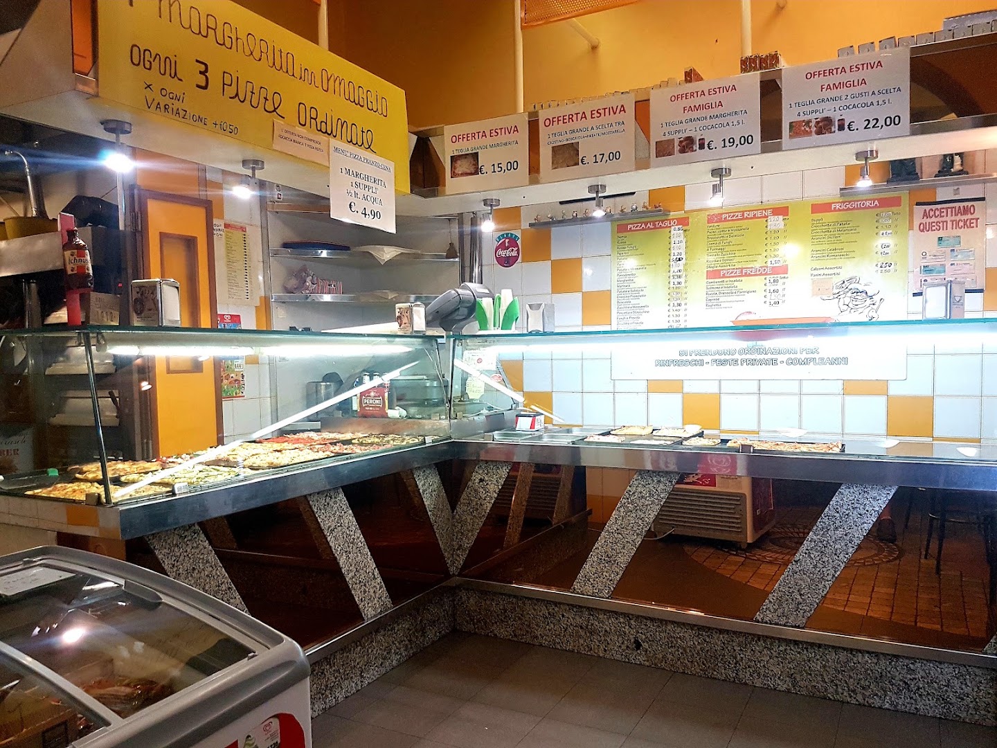 Pizza Pazza Bar
