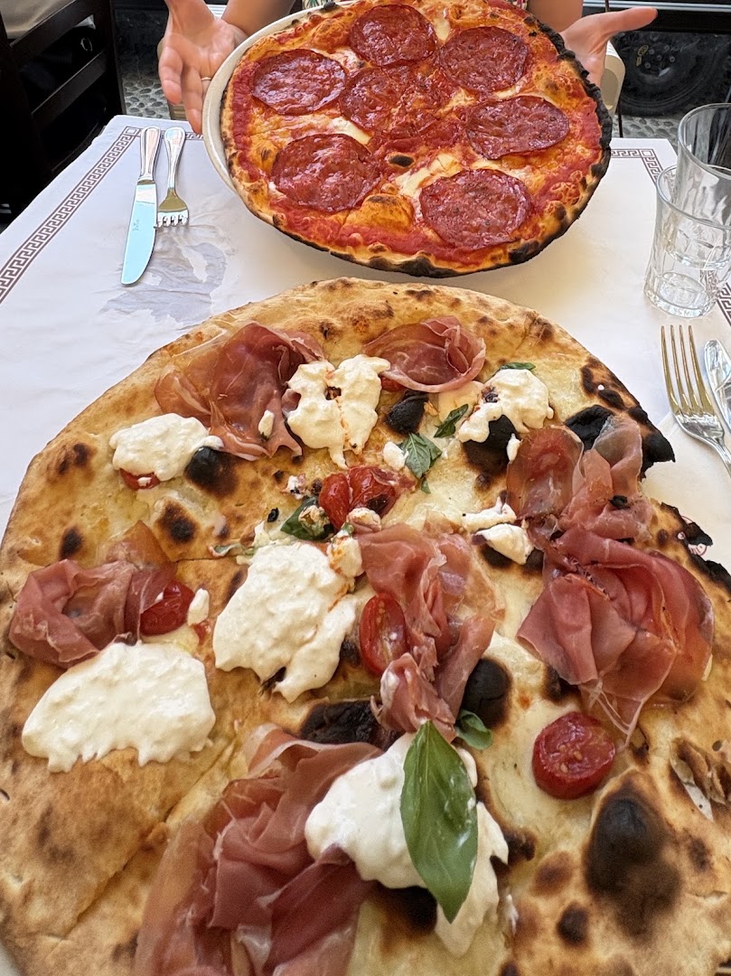 Pizza Romana da Giulio Cesare, Milano