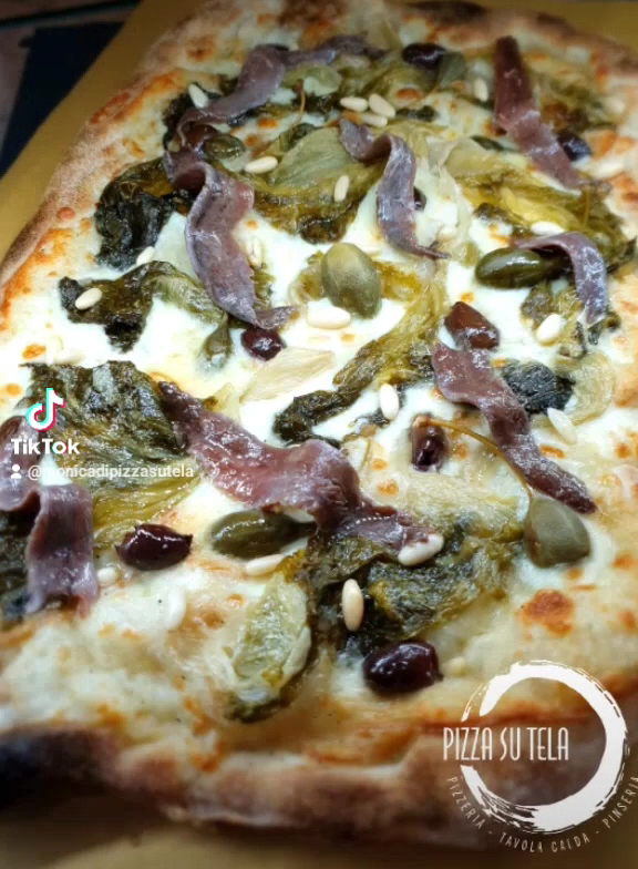 Pizza su tela
