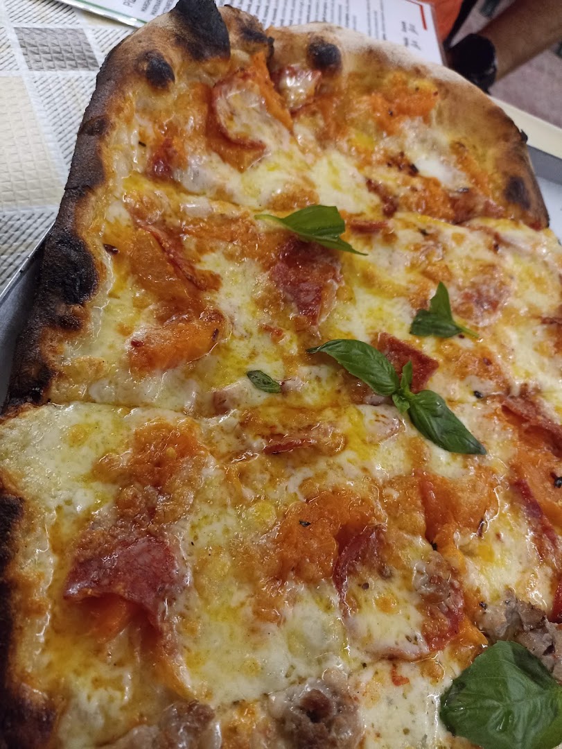 Pizza Taxi since 1996 - Pizzeria & Panificio