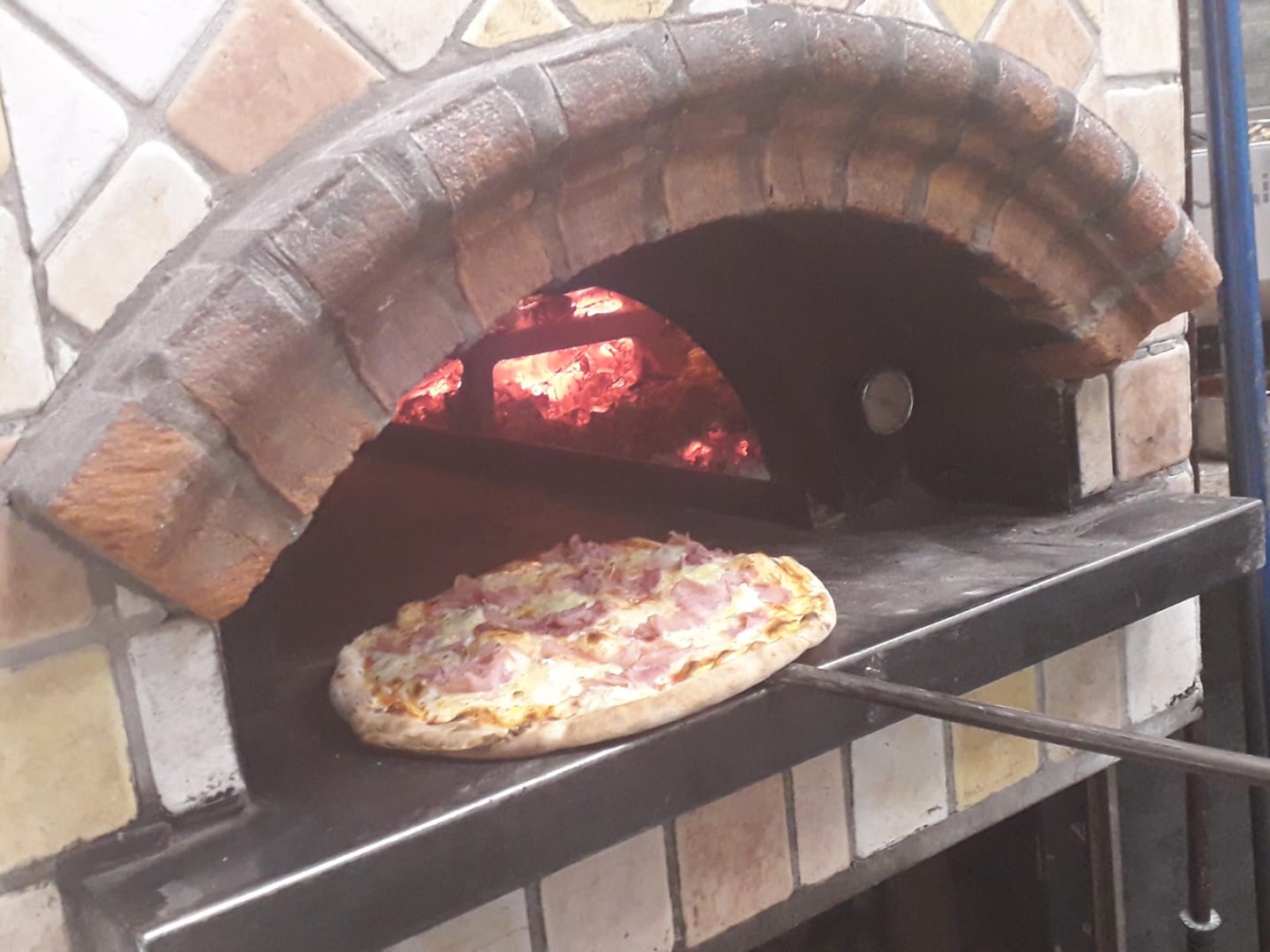 Pizzadilly Circus
