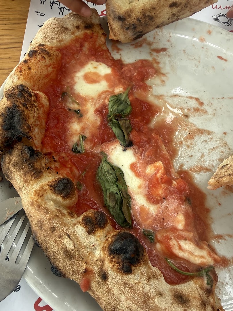 Pizzapiù - Pizzeria ai Banchi del Mercato Centrale - Corte dell'Oste - I Gigli