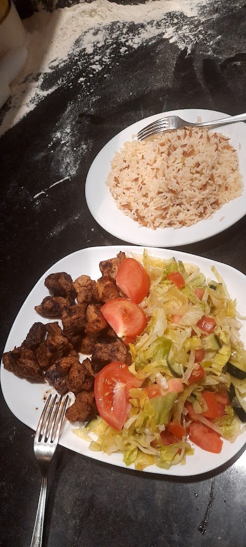 Pizzaria e kebap da sporto, Milano