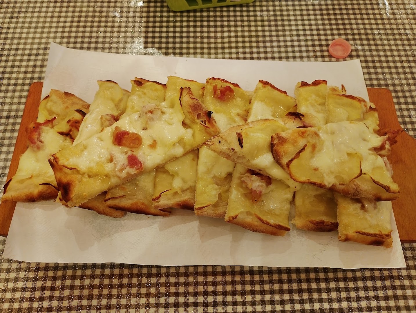 Pizza'us