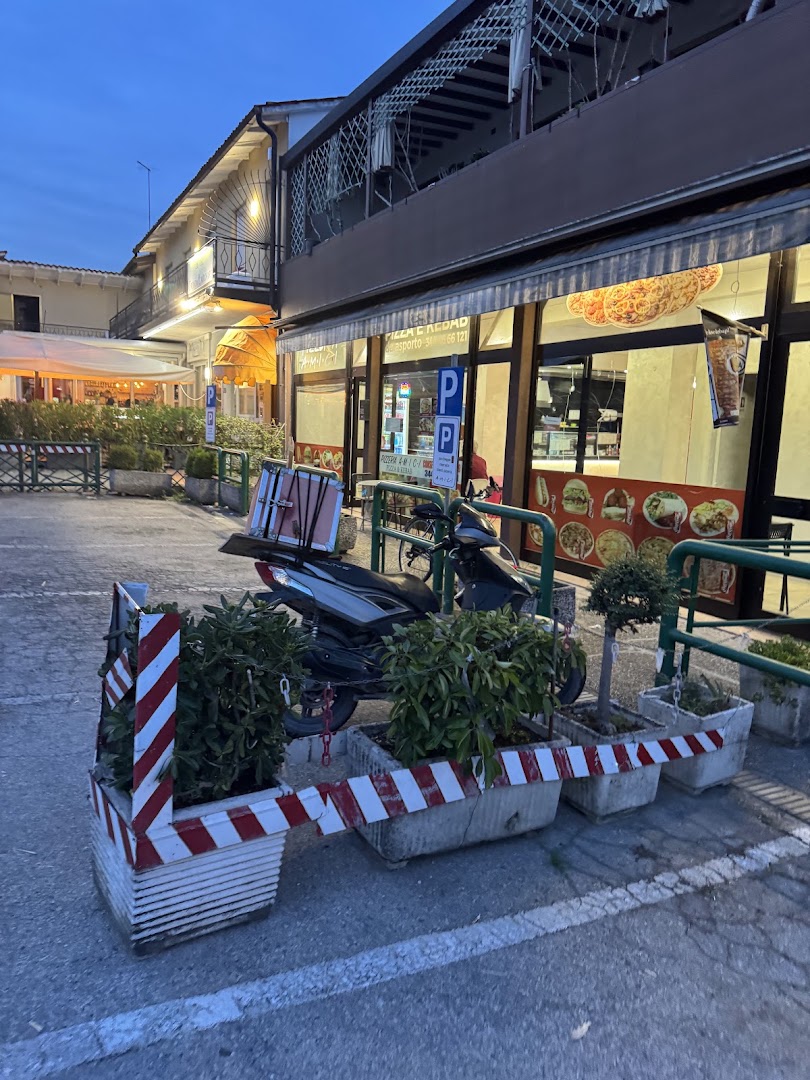 Pizze & Kebab Amici Tessera