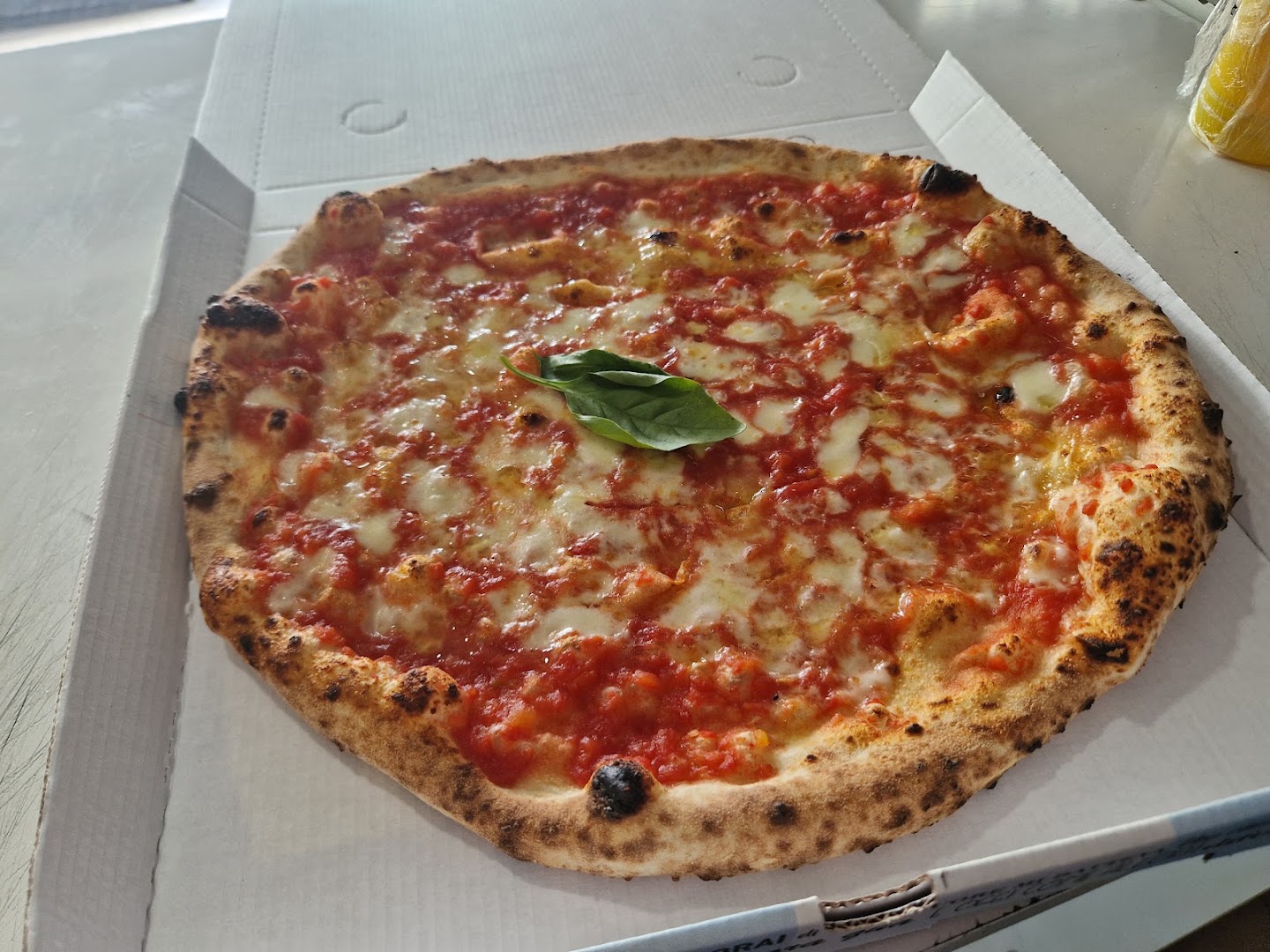 Pizzeria addu ciccio via altair 3, Napoli