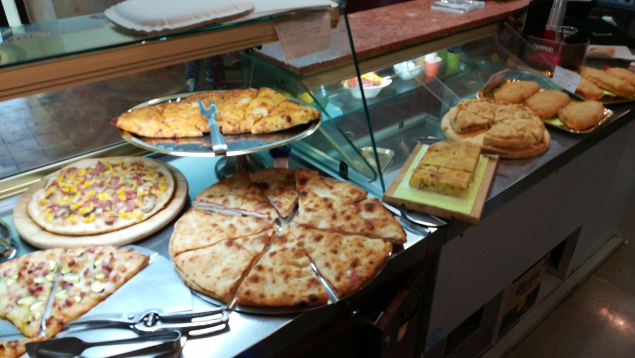 Pizzeria Antichi Sapori - Roxy Bar